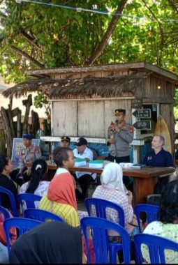 Cegah Penyelundupan Manusia, Polres Loteng Bersama AFP Gelar Edukasi Ke Masyarakat Pesisir